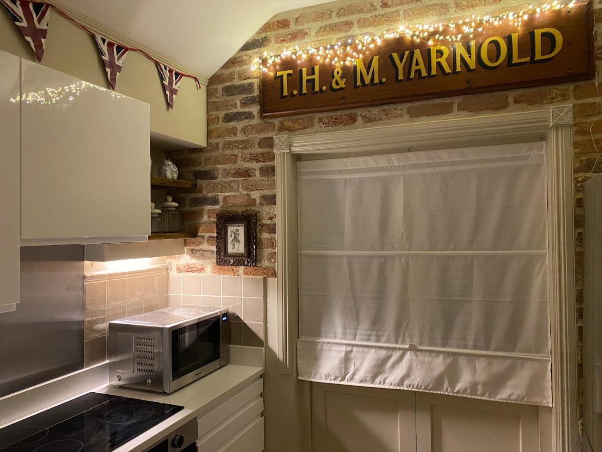 Enchanting 1 Bedroom Home With Kitchen Саффрон-Уолден Экстерьер фото